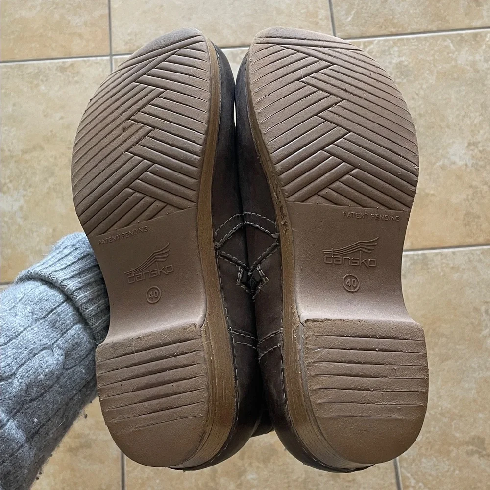 Dansko Women's Barbara Clog Boot Taupe Nubuck Size 40 9-9.5 - Picture 13 of 13